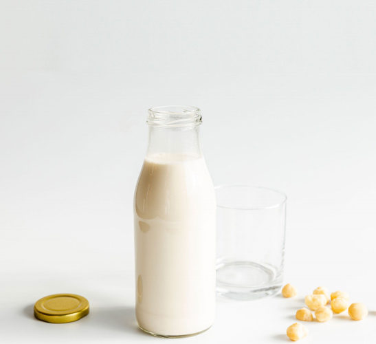 Homemade Macadamia Milk Recipe | TheFryPans