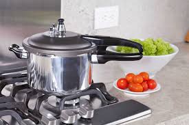How does a Pressure Cooker Work?