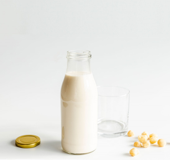 Homemade Macadamia Milk Recipe